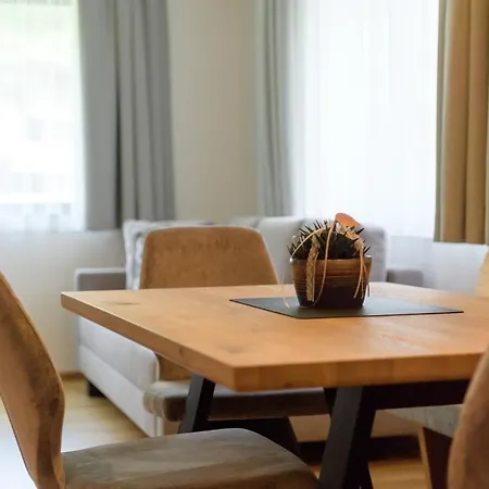 Haus St Anton - Incl Gratis Premium Sommerkarte Lägenhet Sankt Anton am Arlberg